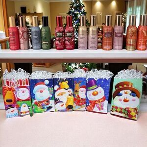 1.Festive Holiday Bath & Body Works Concentrated Fragrance Room Spray l Gift Set